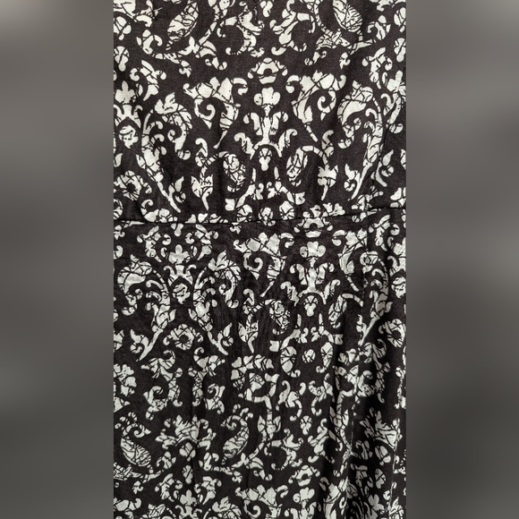 GH Bass Maxi Dress - Picture 4 of 5